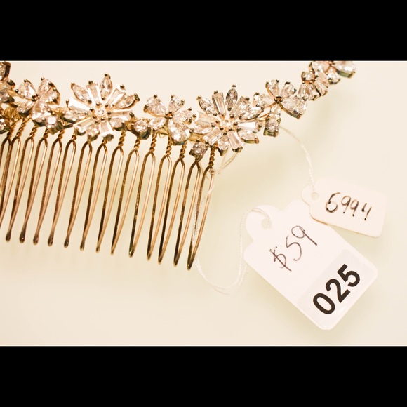 Crystal Flower Bridal Hair Comb Piece main image 4